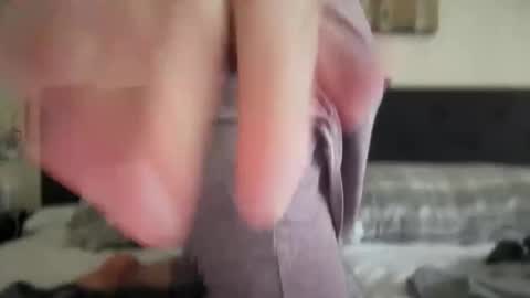 Snapshot of mossy_mommy chatting on May 15, 2026, 12:56 pm Mossy Mommy online show from May 15, 2026, 12:56 pm