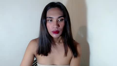 mouiline_rouge69 online show from July 25, 2026, 11:30 am