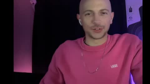 Snapshot of mount_vesuvius chatting on April 15, 2026, 3:35 am mount_vesuvius online show from April 15, 2026, 3:35 am