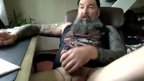 Snapshot of mountainman69696 chatting on April 25, 2026, 6:16 pm mountainman69696 online show from April 25, 2026, 6:16 pm