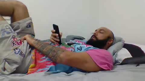 Mr8 online show from December 28, 2024, 5:55 am