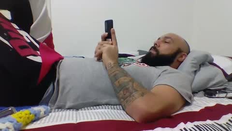 Mr8 online show from January 2, 2025, 11:38 pm