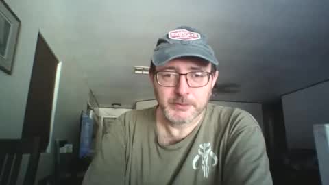 MrAnonymou57 online show from April 17, 2026, 4:43 pm