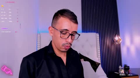 Aaron. online show from March 11, 2025, 10:51 am