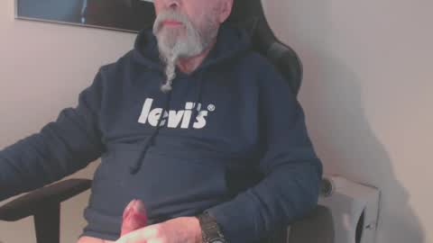 Snapshot of mr_boombastic2021 chatting on December 21, 2024, 10:50 am mr_boombastic2021 online show from December 21, 2024, 10:50 am