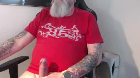 mr_boombastic2021 online show from May 2, 2026, 9:47 am