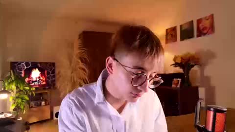 Mr Evans online show from September 12, 2025, 1:22 pm