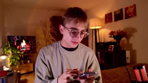 Mr Evans online show from September 15, 2025, 3:34 pm