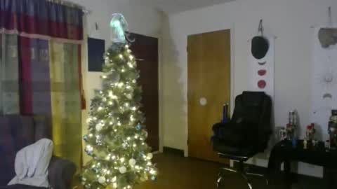 mr_happy12 online show from December 17, 2024, 10:44 am