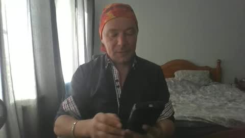 Snapshot of mr_i_ chatting on May 11, 2026, 4:04 pm mr_i_ online show from May 11, 2026, 4:04 pm