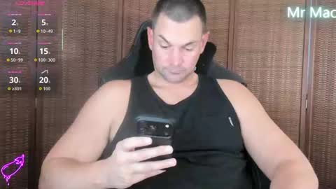 Cam online show from June 17, 2026, 11:05 pm