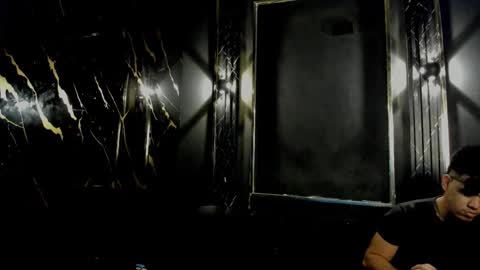 mr_maximo online show from December 16, 2025, 9:58 am