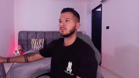 MIKEE online show from January 17, 2026, 3:00 am