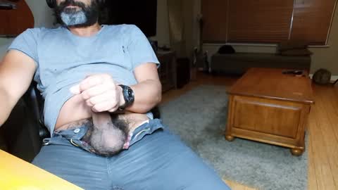 Snapshot of mr_rabbit77 chatting on December 12, 2024, 5:52 am Rabbit online show from December 12, 2024, 5:52 am