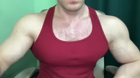 Snapshot of mrbiceps_23 chatting on January 28, 2025, 7:53 pm Mrbiceps23 online show from January 28, 2025, 7:53 pm