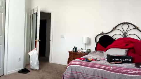 Snapshot of mrbigdthomas chatting on October 24, 2025, 1:29 pm MrBigDThomas online show from October 24, 2025, 1:29 pm