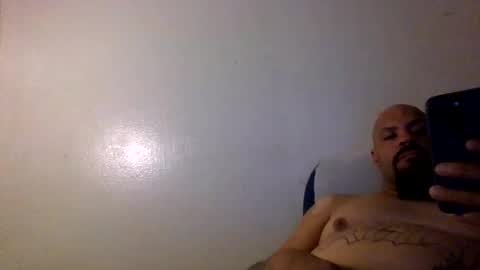 mrbiggs1077777 online show from April 6, 2026, 11:22 am