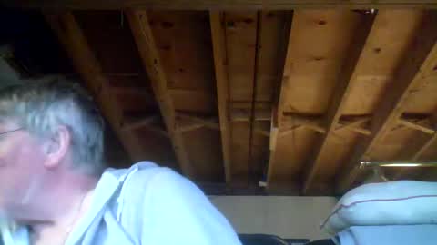 mrblade666 online show from April 18, 2026, 12:42 pm