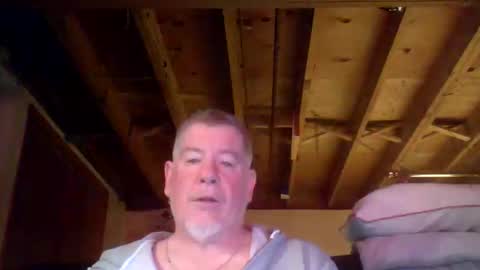 Snapshot of mrblade666 chatting on April 26, 2026, 11:41 am mrblade666 online show from April 26, 2026, 11:41 am