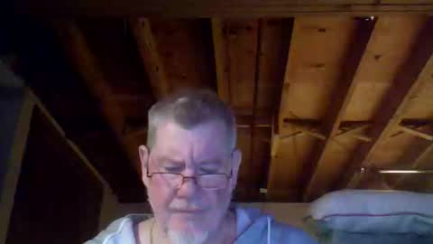 Snapshot of mrblade666 chatting on April 29, 2026, 11:33 pm mrblade666 online show from April 29, 2026, 11:33 pm