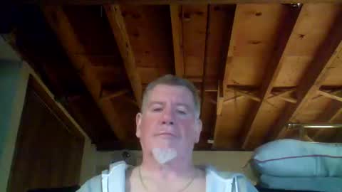 Snapshot of mrblade666 chatting on May 8, 2026, 10:48 pm mrblade666 online show from May 8, 2026, 10:48 pm