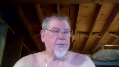 Snapshot of mrblade666 chatting on May 26, 2026, 10:11 am mrblade666 online show from May 26, 2026, 10:11 am