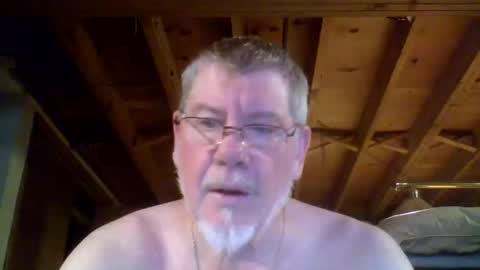 Snapshot of mrblade666 chatting on May 28, 2026, 9:50 am mrblade666 online show from May 28, 2026, 9:50 am