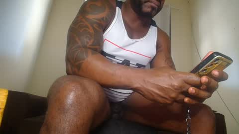 Snapshot of mrbrown_strong chatting on June 8, 2026, 12:38 pm mr brown online show from June 8, 2026, 12:38 pm