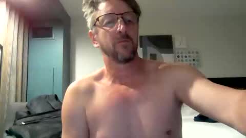 mrcumstain online show from February 3, 2026, 4:10 am