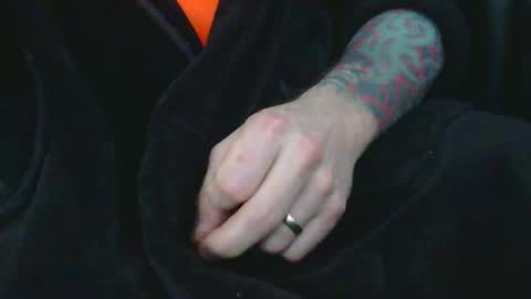 IwantU2WatchME online show from April 18, 2026, 1:15 pm