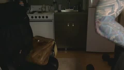 IwantU2WatchME online show from April 27, 2026, 9:18 am