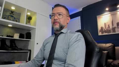MrFrank. online show from June 4, 2026, 1:39 pm