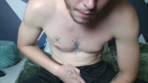 mrhoneybunz online show from May 26, 2026, 1:40 pm