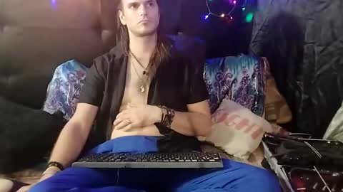 Snapshot of mrkinksized chatting on January 7, 2025, 7:42 am MrKinkSized online show from January 7, 2025, 7:42 am