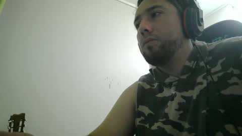 Snapshot of mrlilnice chatting on May 1, 2026, 5:01 am mrlilnice online show from May 1, 2026, 5:01 am