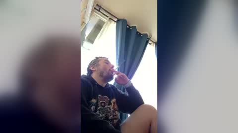 Snapshot of mrlilnice chatting on July 5, 2026, 5:42 pm mrlilnice online show from July 5, 2026, 5:42 pm