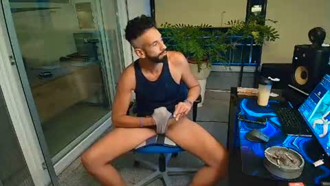 mrlongplay835366 online show from August 9, 2026, 3:44 am