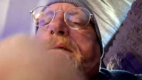 Snapshot of mrnmrsfucks4u chatting on April 30, 2026, 5:08 pm mrnmrsfucks4u online show from April 30, 2026, 5:08 pm