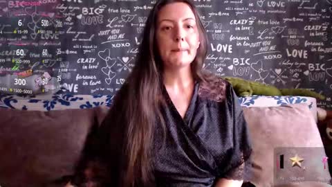 Lara online show from November 22, 2025, 10:14 am