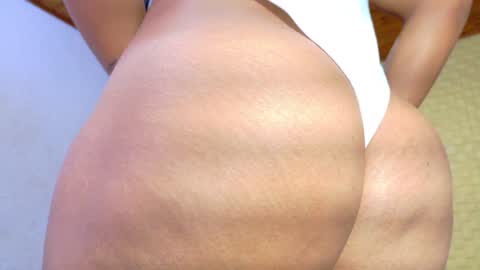 mrs_buttocks online show from February 1, 2025, 1:20 pm