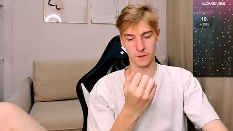 Adam online show from November 4, 2025, 1:21 pm