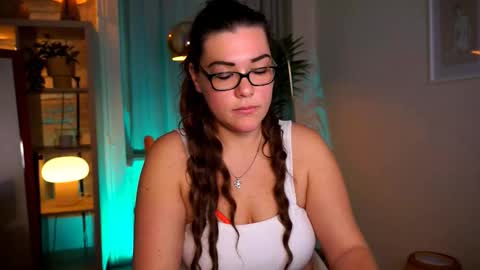 Tamara online show from January 5, 2026, 6:00 pm