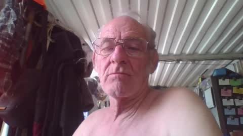 Snapshot of mrsubman chatting on May 23, 2026, 4:33 pm Chuck online show from May 23, 2026, 4:33 pm