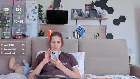 Ms ForYOU online show from October 27, 2025, 4:49 am