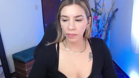 Snapshot of ms_sofiax chatting on November 10, 2025, 3:11 pm Sofia online show from November 10, 2025, 3:11 pm