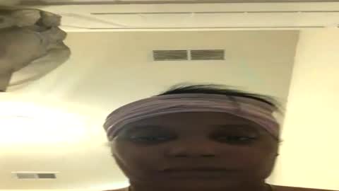 Snapshot of msrainwater chatting on June 20, 2026, 7:38 pm msrainwater online show from June 20, 2026, 7:38 pm