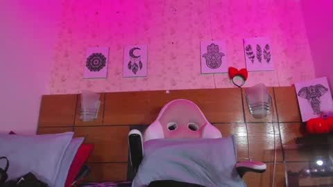 Manuela  online show from January 11, 2025, 6:03 am