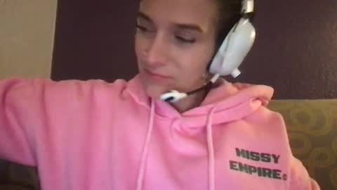 Tara Jane online show from November 29, 2025, 8:01 pm