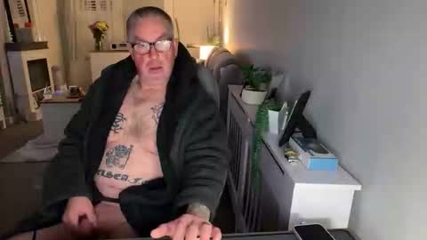 Snapshot of mtb1697 chatting on November 22, 2025, 1:37 am mtb1697 online show from November 22, 2025, 1:37 am