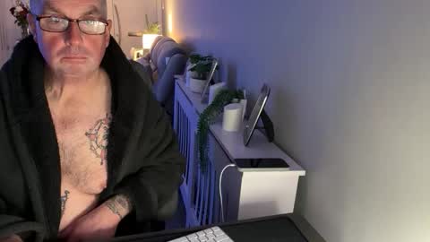 mtb1697 online show from December 14, 2025, 11:20 pm